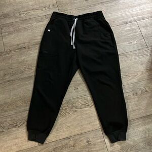 Figs Medium Petite High Waisted Zamora Bottoms in Black